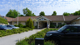 Foto av entrén till Nättraby vårdcentral