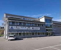 Foto på huvudingången Läkarhuset Kungsbacka